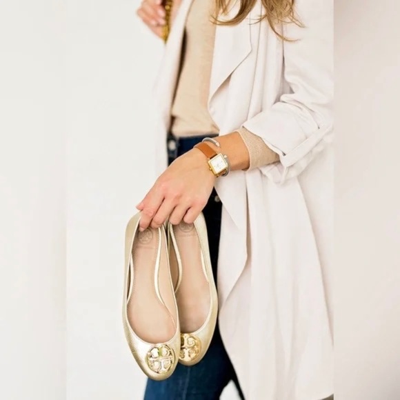 TORY BURCH Reva Crinkle Gold Metallic Leather Ballet Flats - 8M - Picture 1 of 9